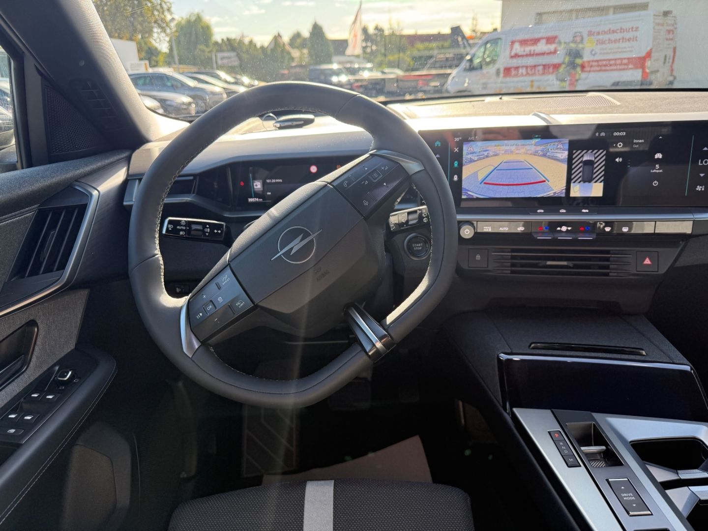 Fahrzeugabbildung Opel Grandland 1.2 Edition SHZ+LHZ+Kamera+Allwetter