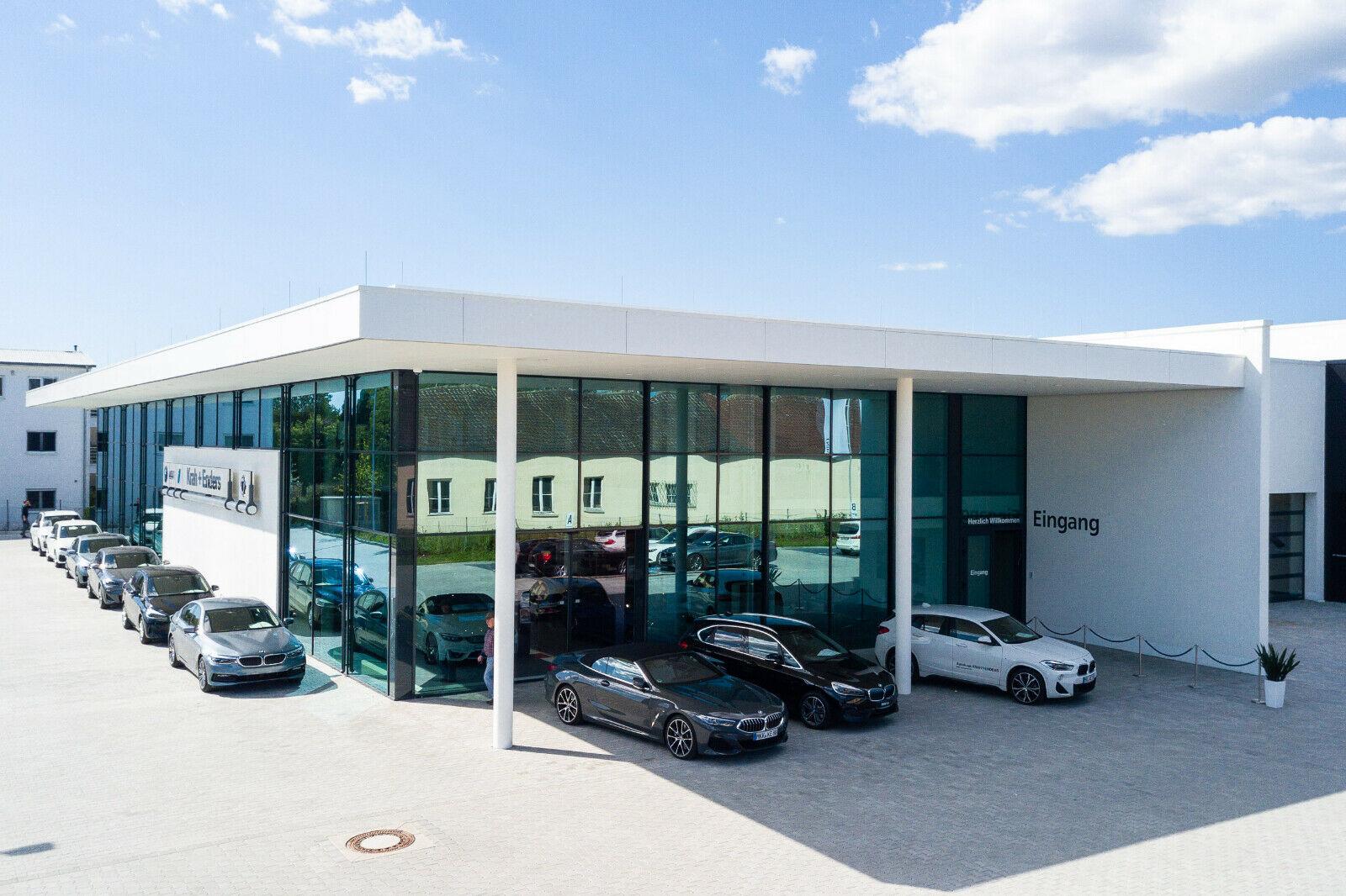 showroom-image-main