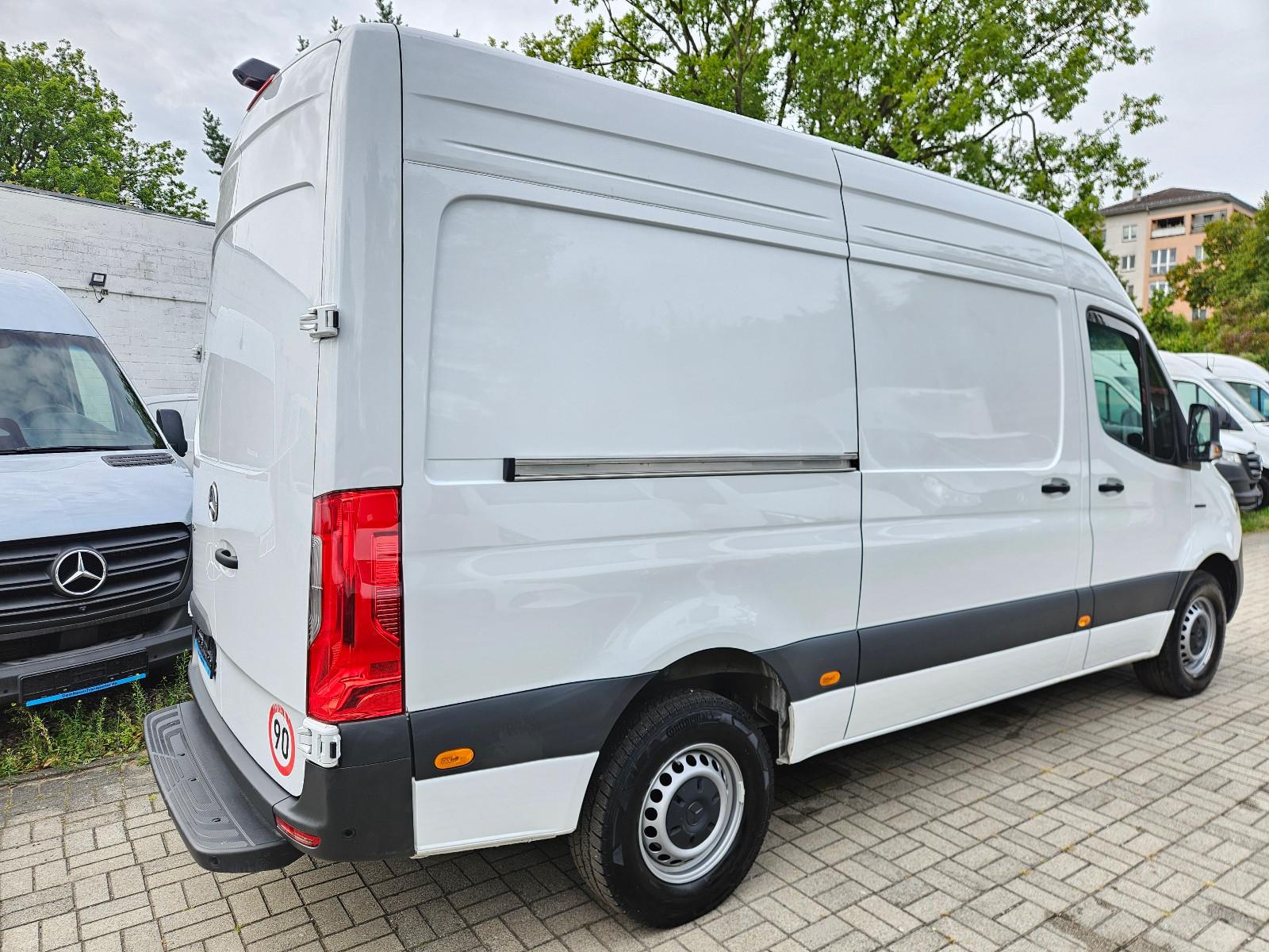 Mercedes-Benz eSprinter 414 BOTT WERKSTATT REGALE FULL HOUSE