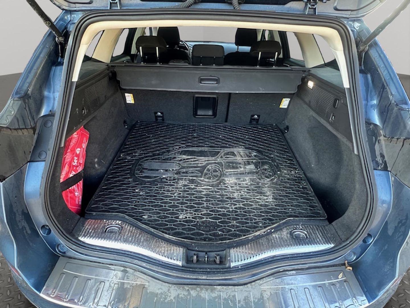 Fahrzeugabbildung Ford Mondeo Turnier Business Edition leichter Hagelsc
