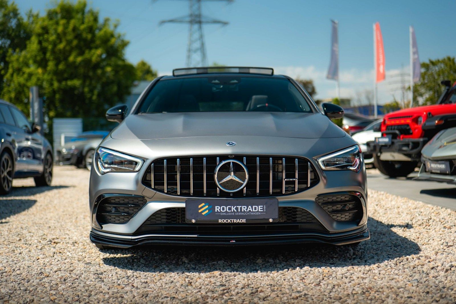 Fahrzeugabbildung Mercedes-Benz CLA 35 AMG 4Matic Performance Night-Paket | Pano