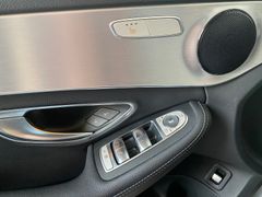 Fahrzeugabbildung Mercedes-Benz C 250 d T Autom. LED Navi Kamera Sitzhzg 17" PDC