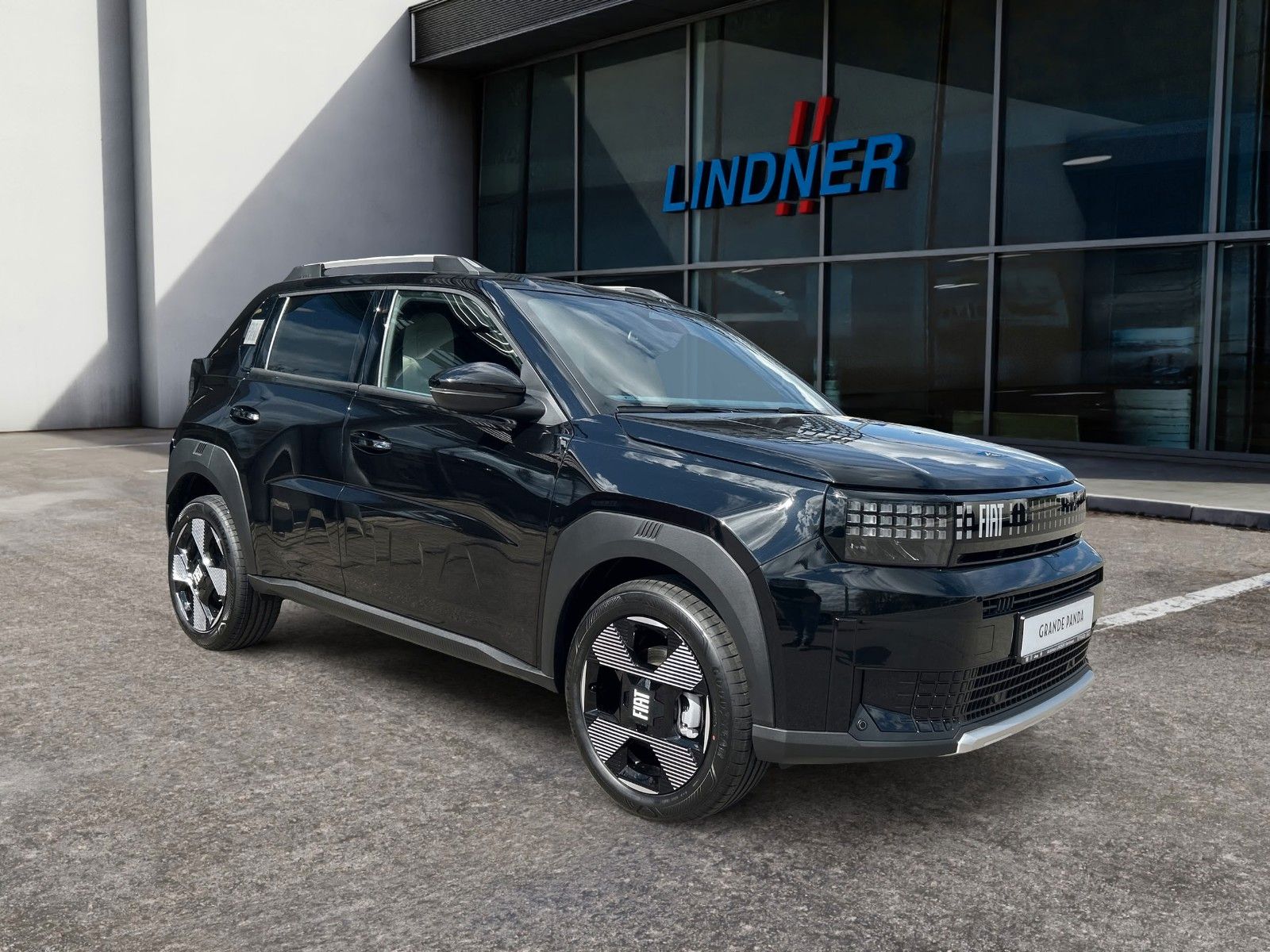Fiat Grande Panda E La Prima 44kWh 83kW (113 PS)