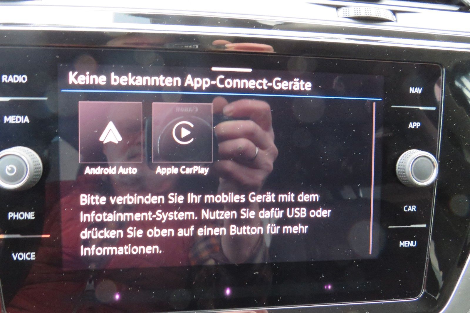 Fahrzeugabbildung Volkswagen Touran Comfort DSG AHK 7-SITZE KAMERA LED 1.H