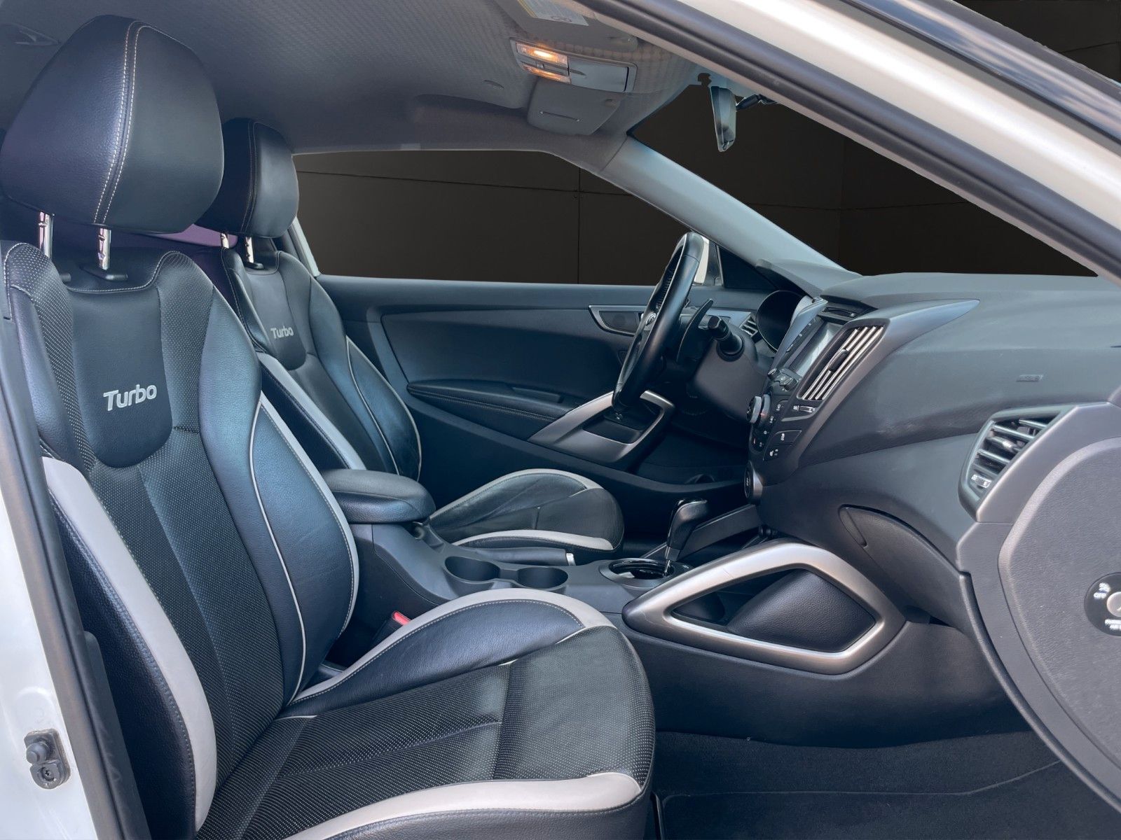 Fahrzeugabbildung Hyundai Veloster Style *Leder*Automatik*Tempomat*Kamera