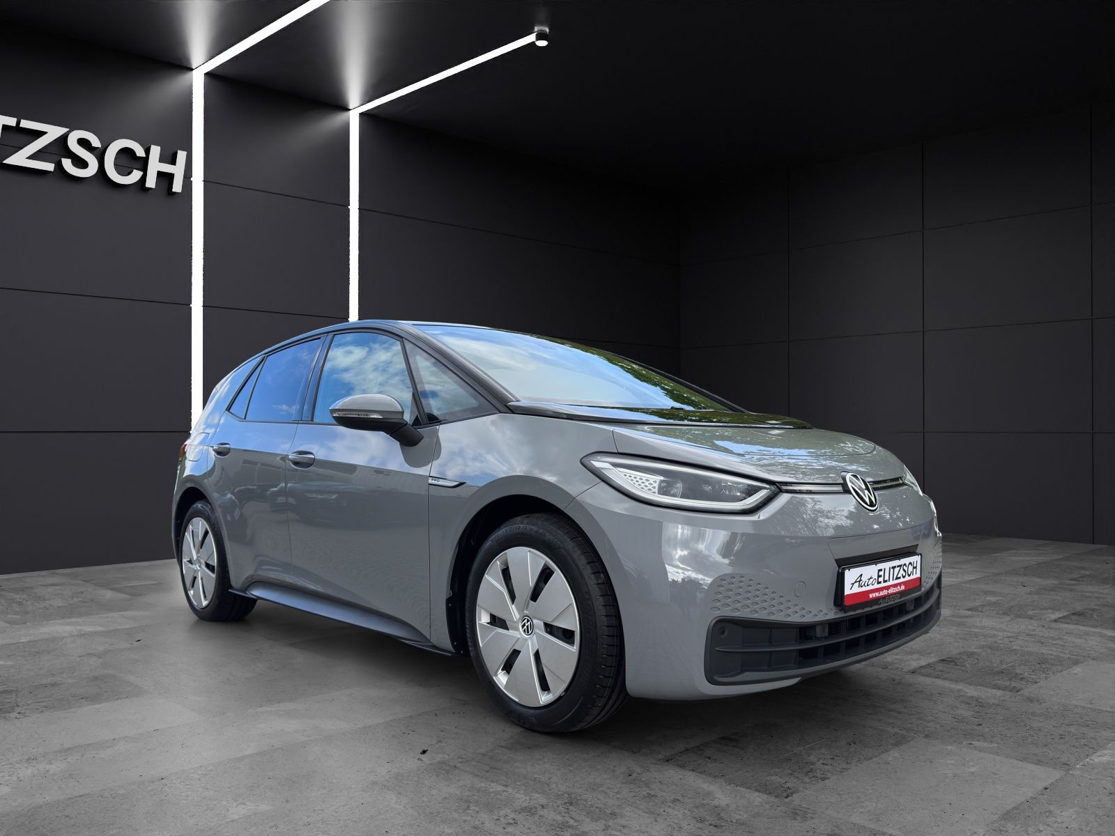 Fahrzeugabbildung Volkswagen ID.3 Pro Performance Matrix Pano HUD Navi ACC RF