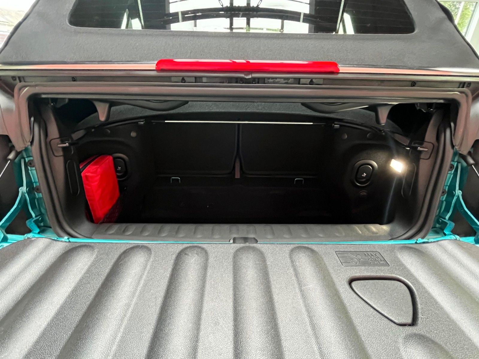 Fahrzeugabbildung MINI Cooper S Cabrio*JCW-Kit*JCW-Sitze*LED*Virtual*