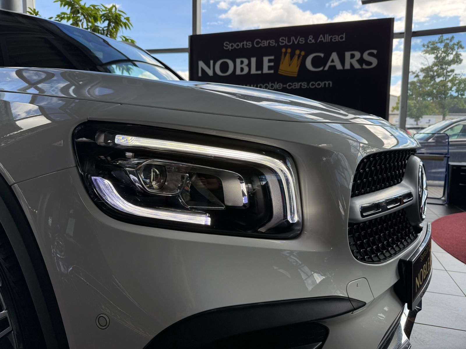 Fahrzeugabbildung Mercedes-Benz GLB 250 AMG Line LED MBUX HIGH NAV RFK 19"