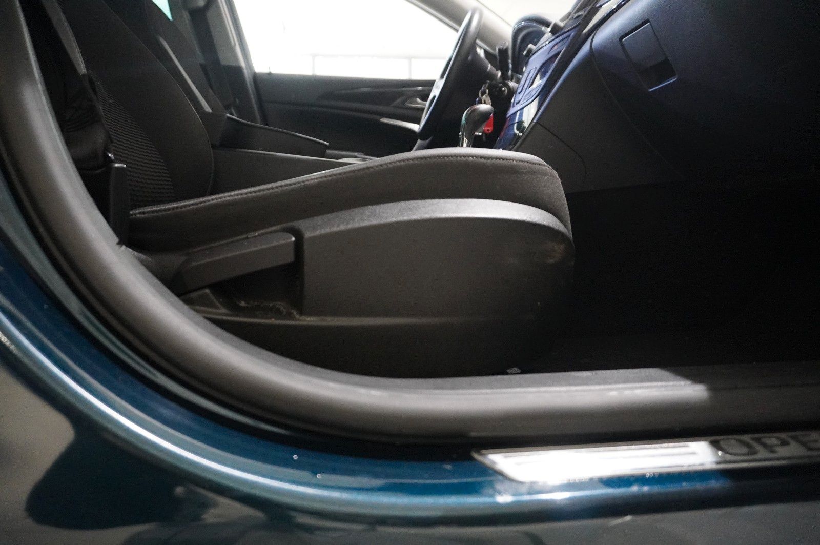 Fahrzeugabbildung Opel Insignia A ST 1.6 INNOVATION NAVI/LED/KAMERA/AHK