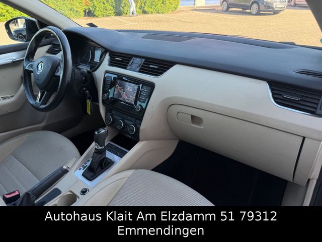 Fahrzeugabbildung Skoda Octavia 1.6 TDI DSG Green tec Elegance Combi