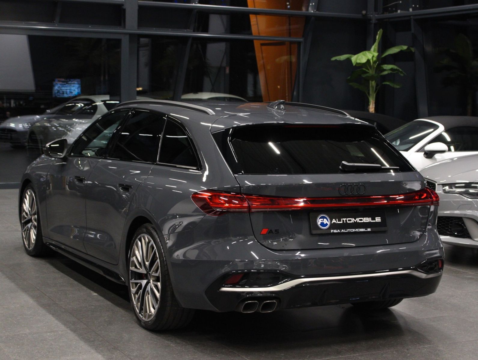 Fahrzeugabbildung Audi A5 TDI S tr quattro edition one Avant*S-Line