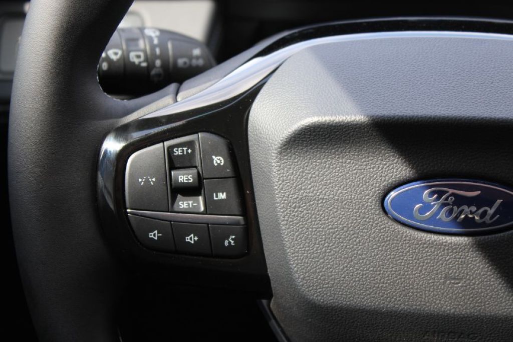 Fahrzeugabbildung Ford Puma TITANIUM