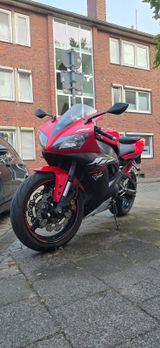 Yamaha YZF R1 Rn09 - Offers matching your search criteria