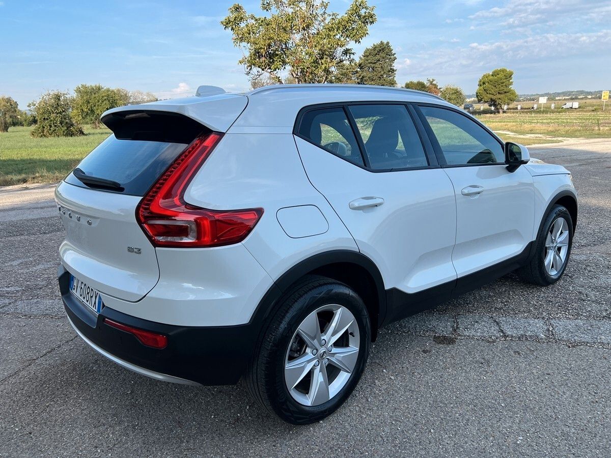Other Volvo XC40 B3 automatico Core imagem 3
