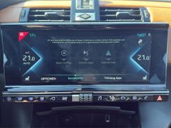 Fahrzeugabbildung DS Automobiles DS 7 Crossback 1.6 E-Tense 300 4x4 Rivoli
