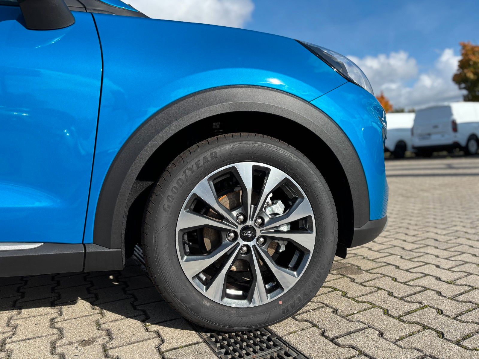 Fahrzeugabbildung Ford Puma Titanium