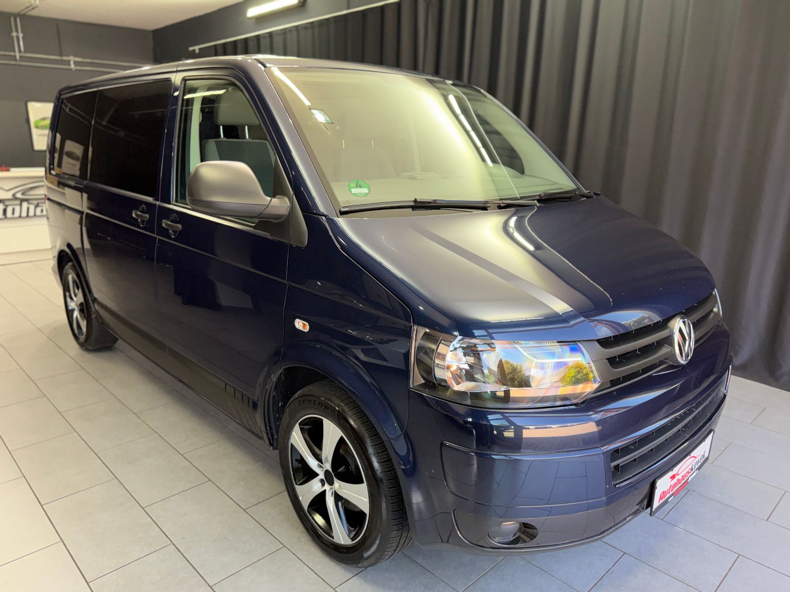 Fahrzeugabbildung Volkswagen T5 Transporter Kasten |KLIMA|1.HAND|RECARO|UMBAU
