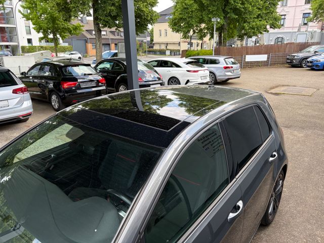 Fahrzeugabbildung Volkswagen Golf VII GTI Performance+Panorama+AHK+CarPlay+