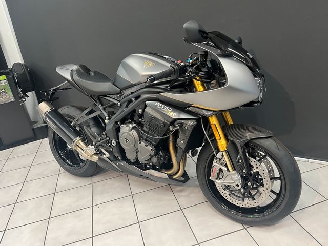 Triumph SPEED TRIPLE 1200 RR BREITLING Limited Edition