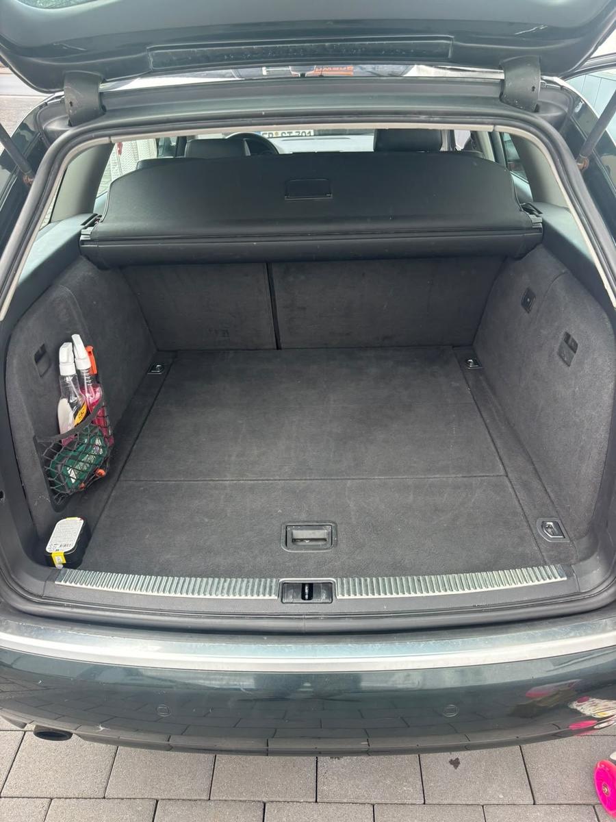 Audi A4 2004 — photo 9