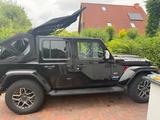 Jeep Wrangler 4xe Sahara, automatisches Softtop