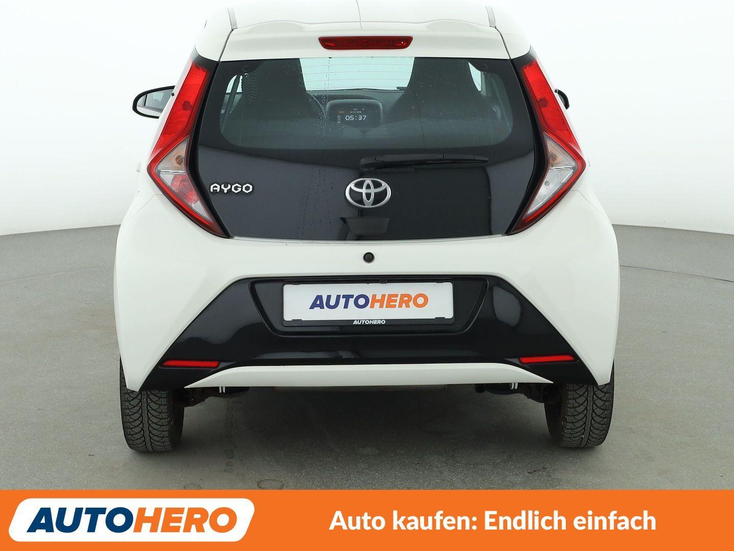 Toyota Aygo 1.0 X-Play club*CAM*KLIMA*GAANTIE*