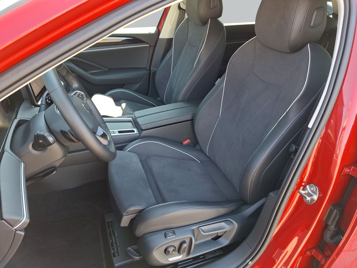 Passat Variant 1.5 eTSI Business *AHK*ACC*