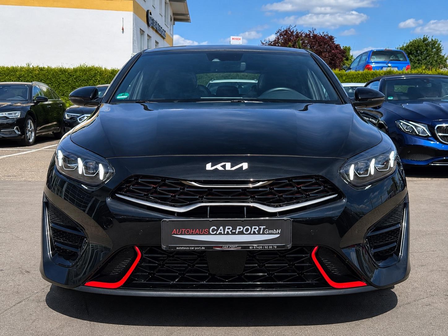 Kia pro cee'd / ProCeed