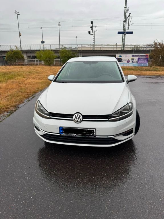 Image of Volkswagen Golf