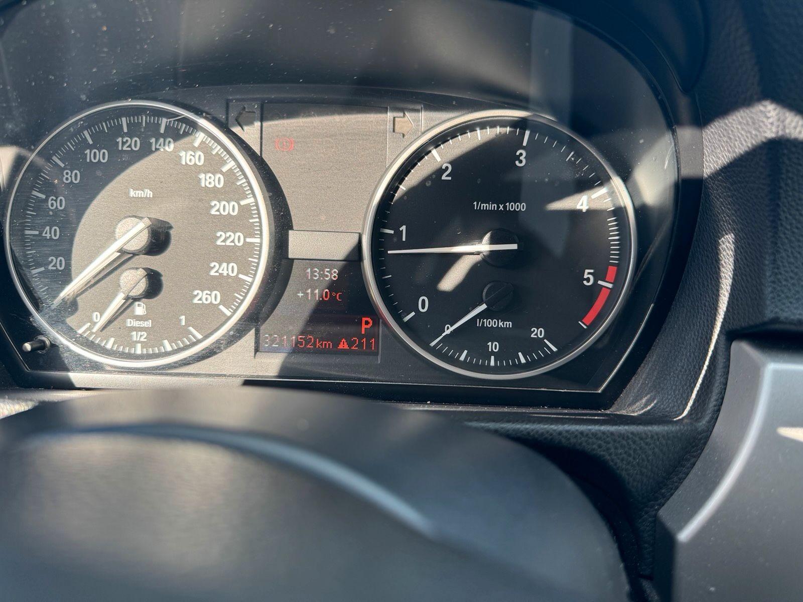 BMW 320 2008 — photo 8