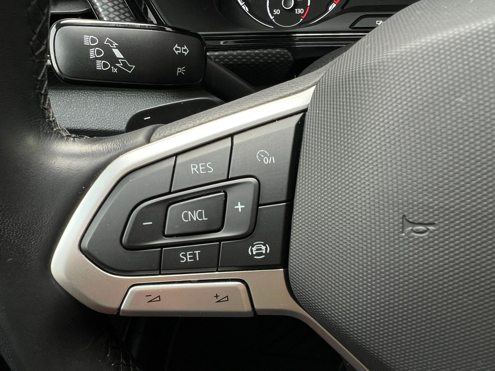 Fahrzeugabbildung Volkswagen T-Cross Life 1.0 TSI DSG *Climatronic, Sitzhzg.,
