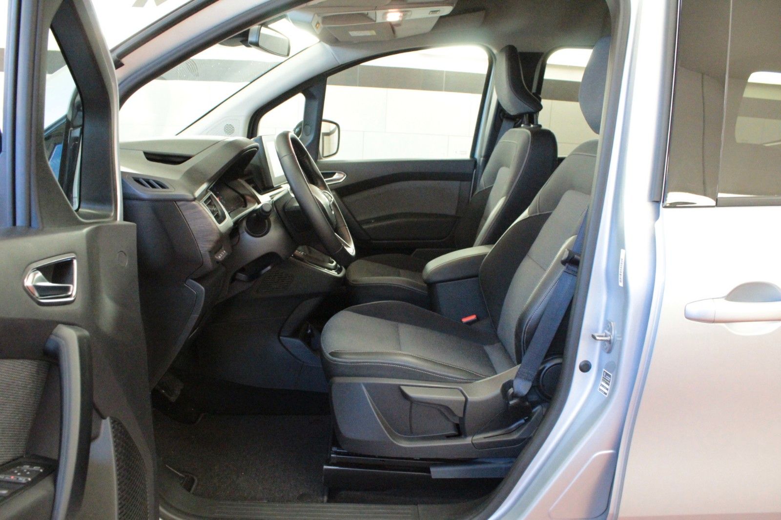 Fahrzeugabbildung Renault Kangoo Tce 130 EDC Techno*Sitzhzg*