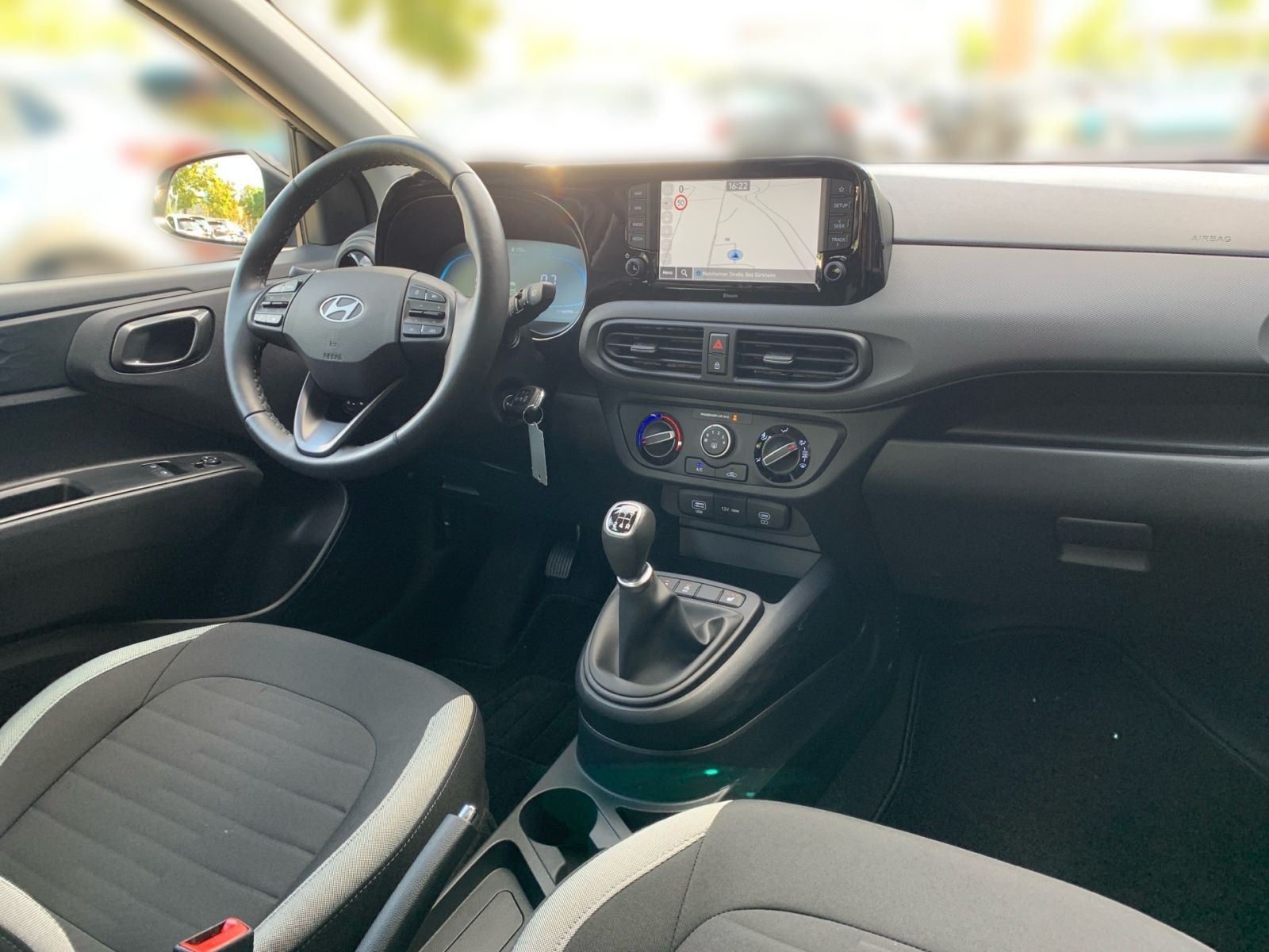 Fahrzeugabbildung Hyundai i10 1.2 Trend Navi
