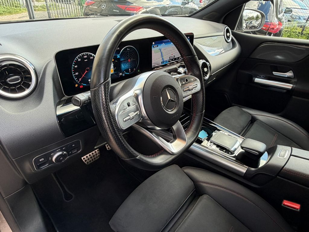 Mercedes-Benz B 180 d*AMG Line*Widescreen*LED*Top