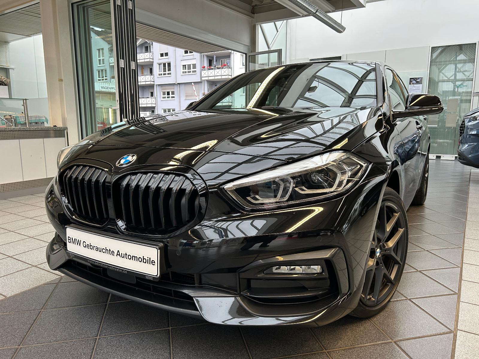BMW 120d A Sport Line, LED, Live Cockpit Prof., H/K
