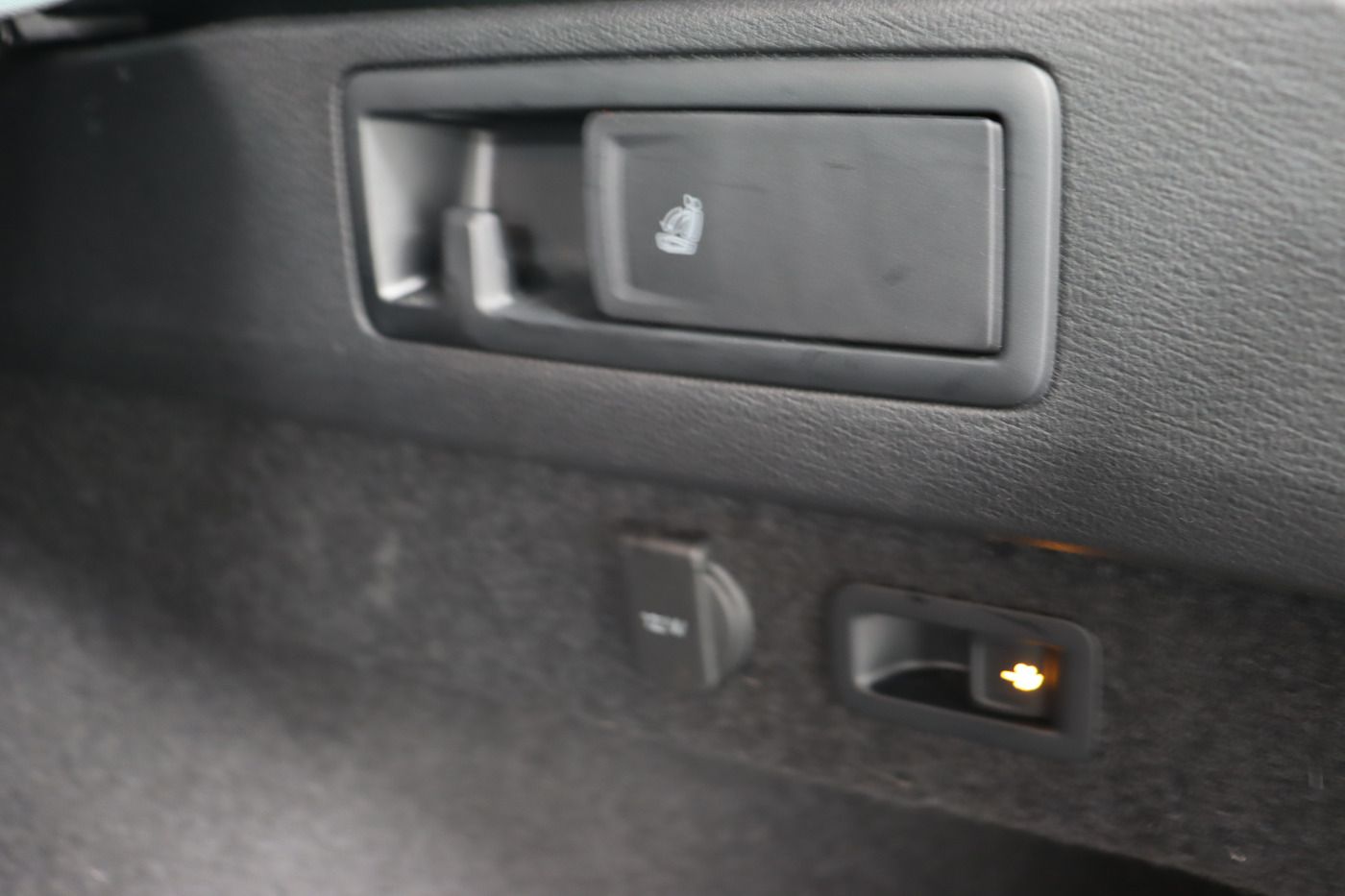 Volkswagen Passat Variant - Bild 13