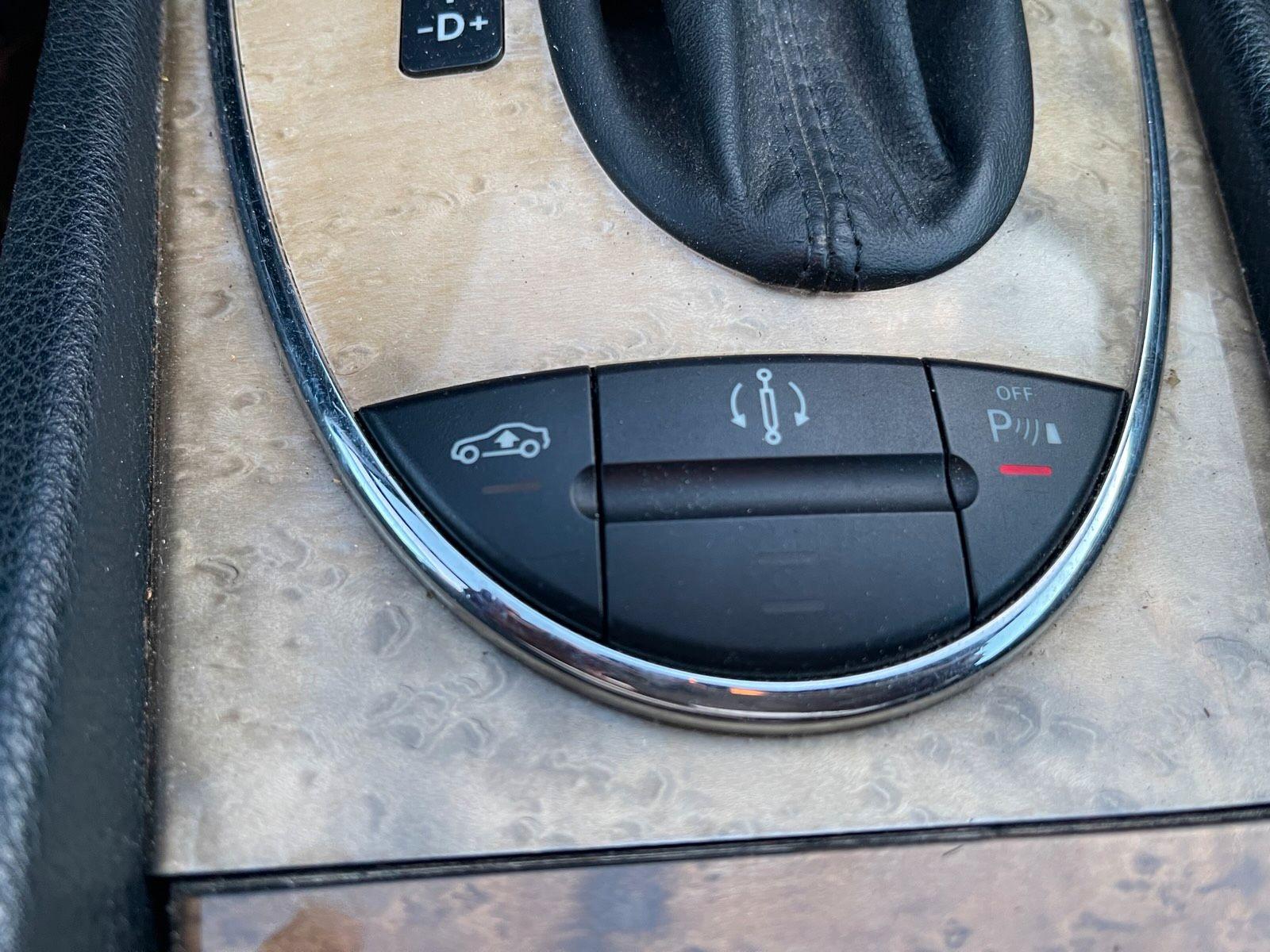 Mercedes-Benz E320 2006 — photo 9