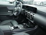 Mercedes-Benz A 220 d 4M PROGRESSIVE+Standheizung+PANO+AHK+LED - blaue Mercedes-Benz A 220