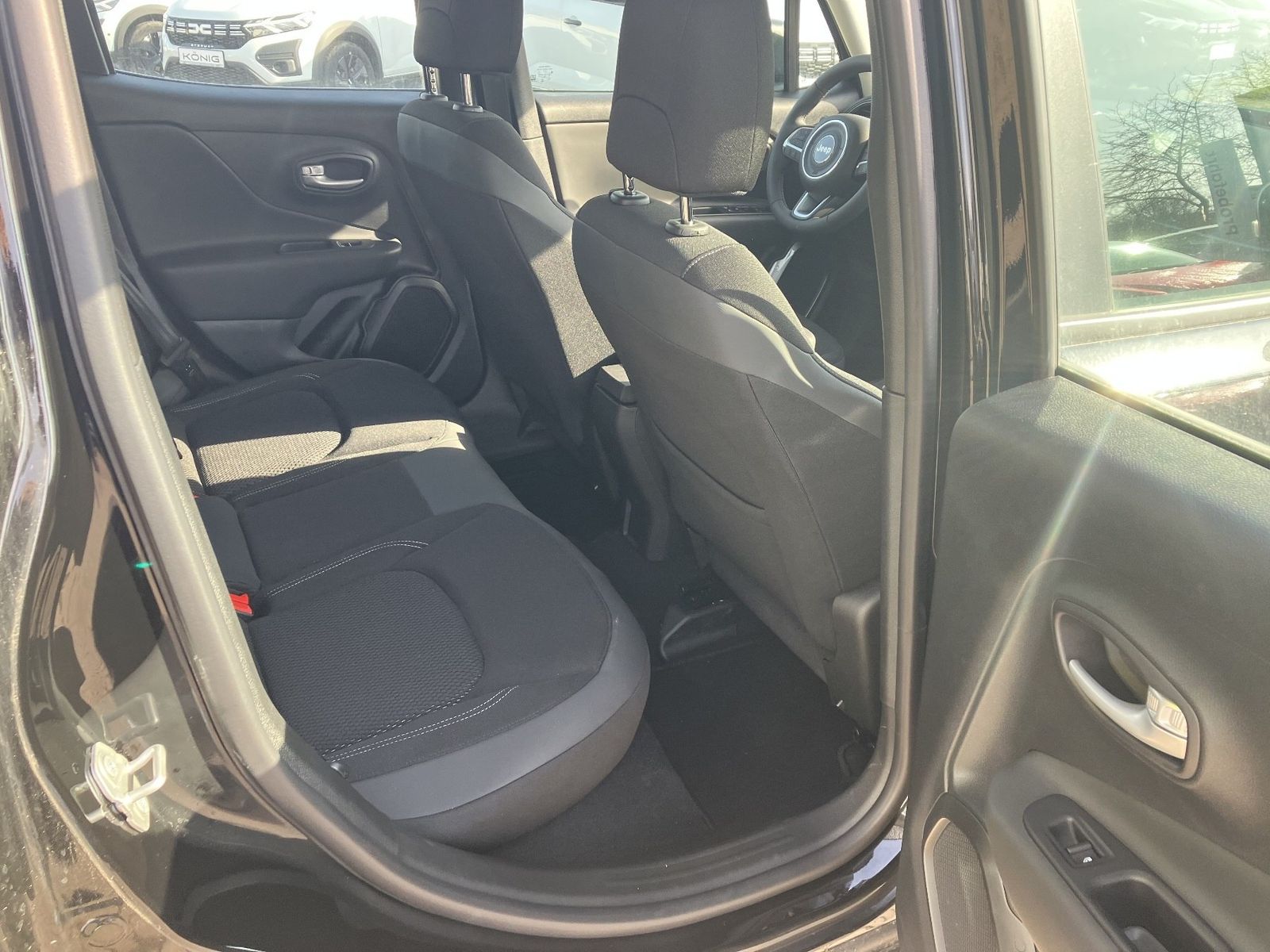 Jeep Renegade - Bild 12