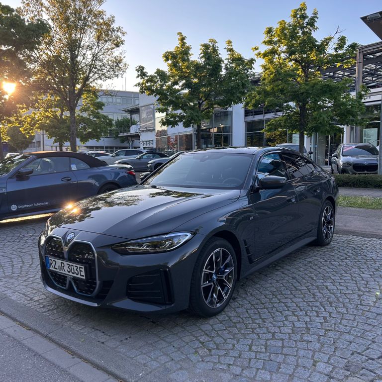 BMW i4