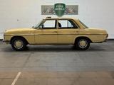 Mercedes-Benz 200 /8, Jahreswagen ähnlich, tolle Historie - Mercedes-Benz Gebrauchtwagen von 1975