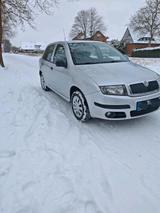 Skoda Fabia 1.4 16v TÜV März 2027 - Skoda Fabia aus 2006: 1.4