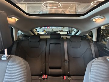 Ford Mondeo Lim *TEMPO*NAVI*KEYLESS*PANO*2-Zonen*