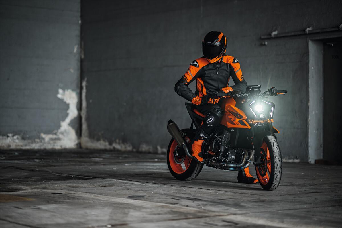 KTM 990 Duke orange auch Duke R