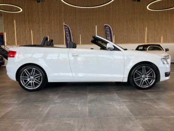 Audi A3 Cabriolet Ambition *ALCANTARA*NAVI*BI-XENON*