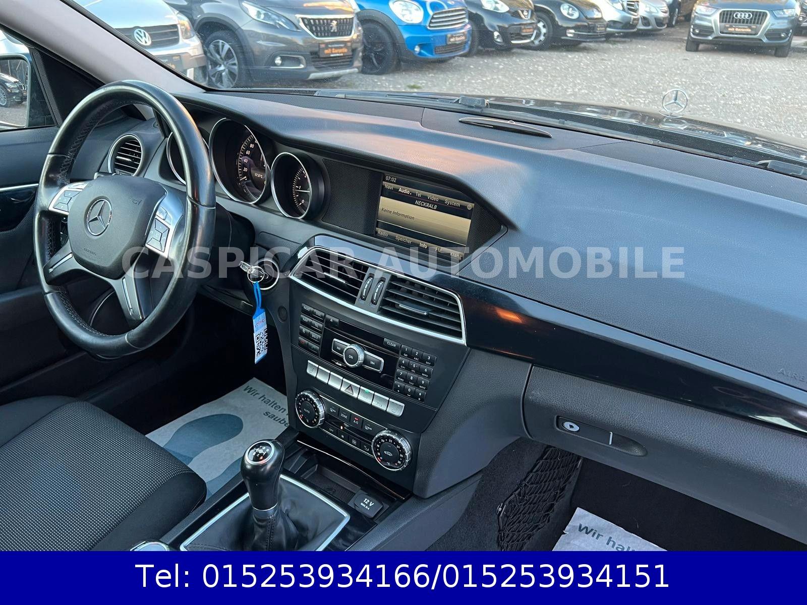 Mercedes-Benz C200 2015 — photo 19