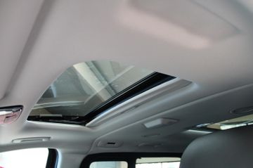 Fahrzeugabbildung Hyundai Staria 2.2 CRDi Prime 9-Sitzer Automatik 4WD
