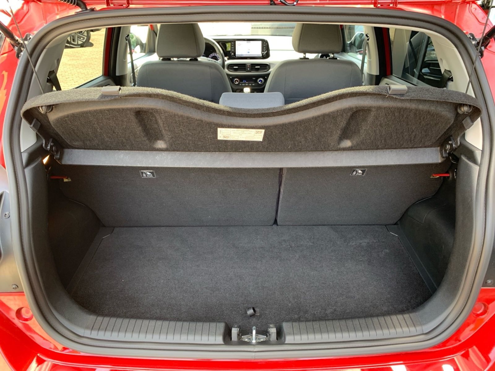 Fahrzeugabbildung Hyundai i10 1.2 Prime Navi Allwetter 1Hd