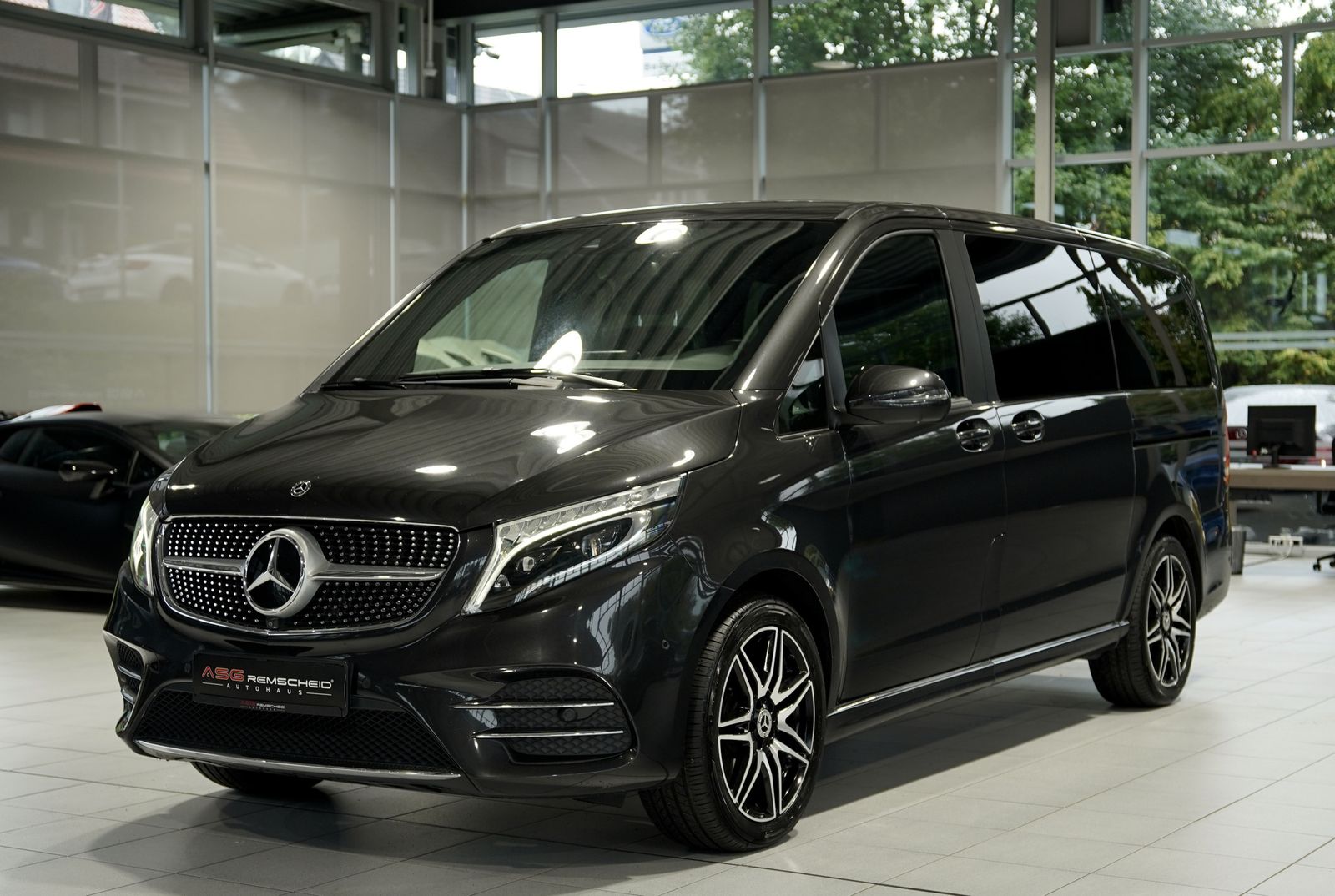 Mercedes Benz V 300