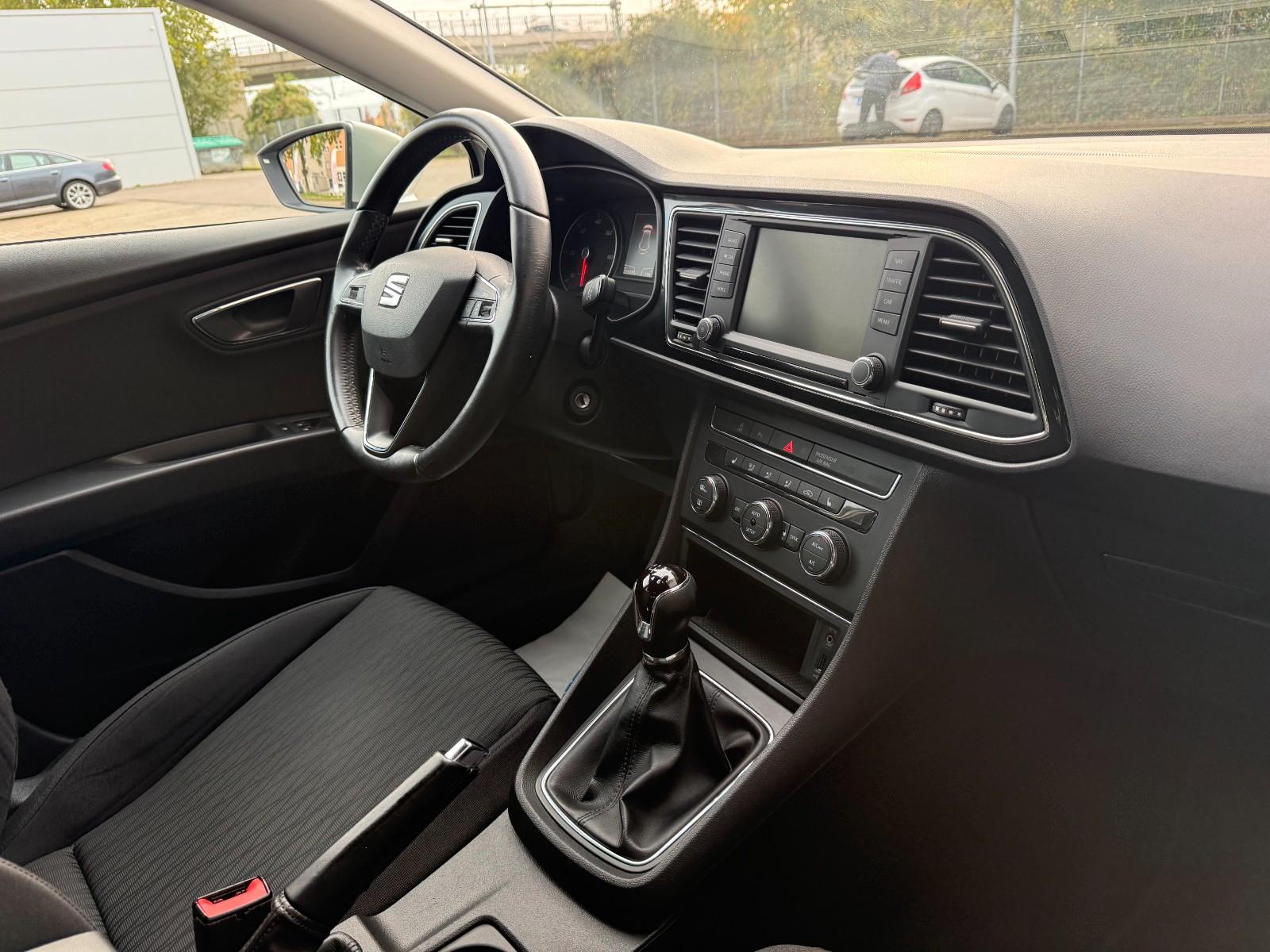 Seat Leon 2015 — фото 15